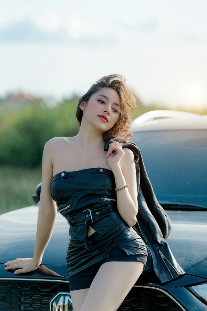escorts near Radisson Blu Mumbai International Airport