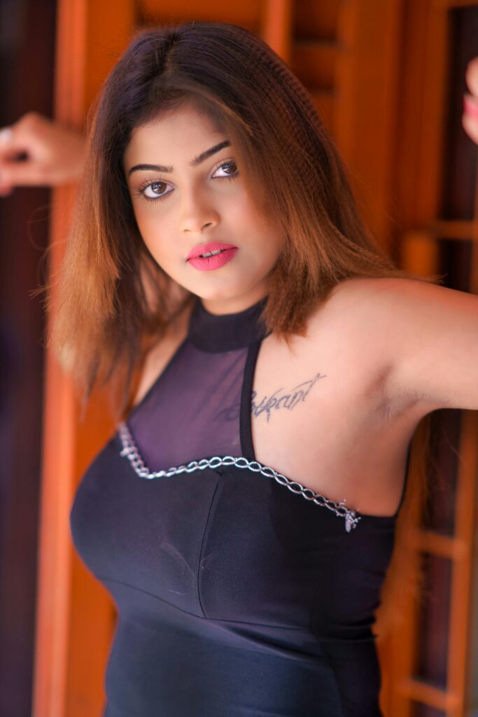 escort near Radisson Blu Mumbai International Airport