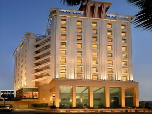 Sarovar Grand Hometel Mumbai Escorts